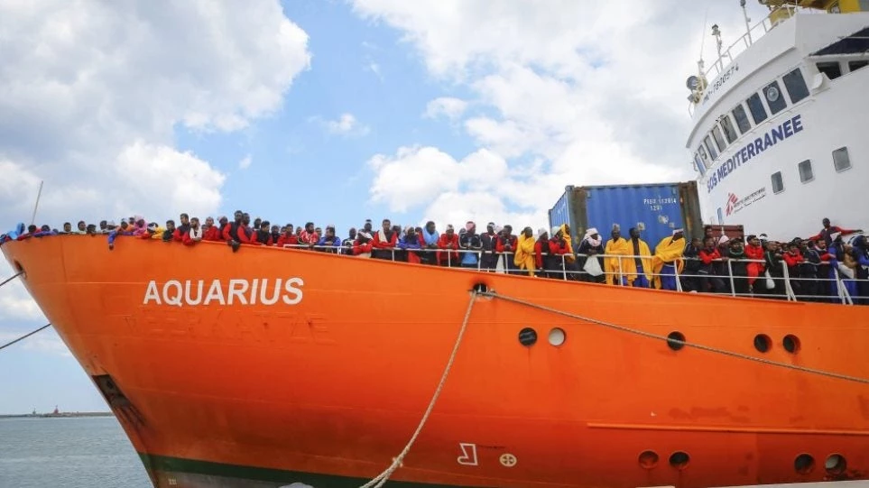 Ισπανία: Δεν αποκλείεται η απέλαση μεταναστών που μετέφερε το Aquarius